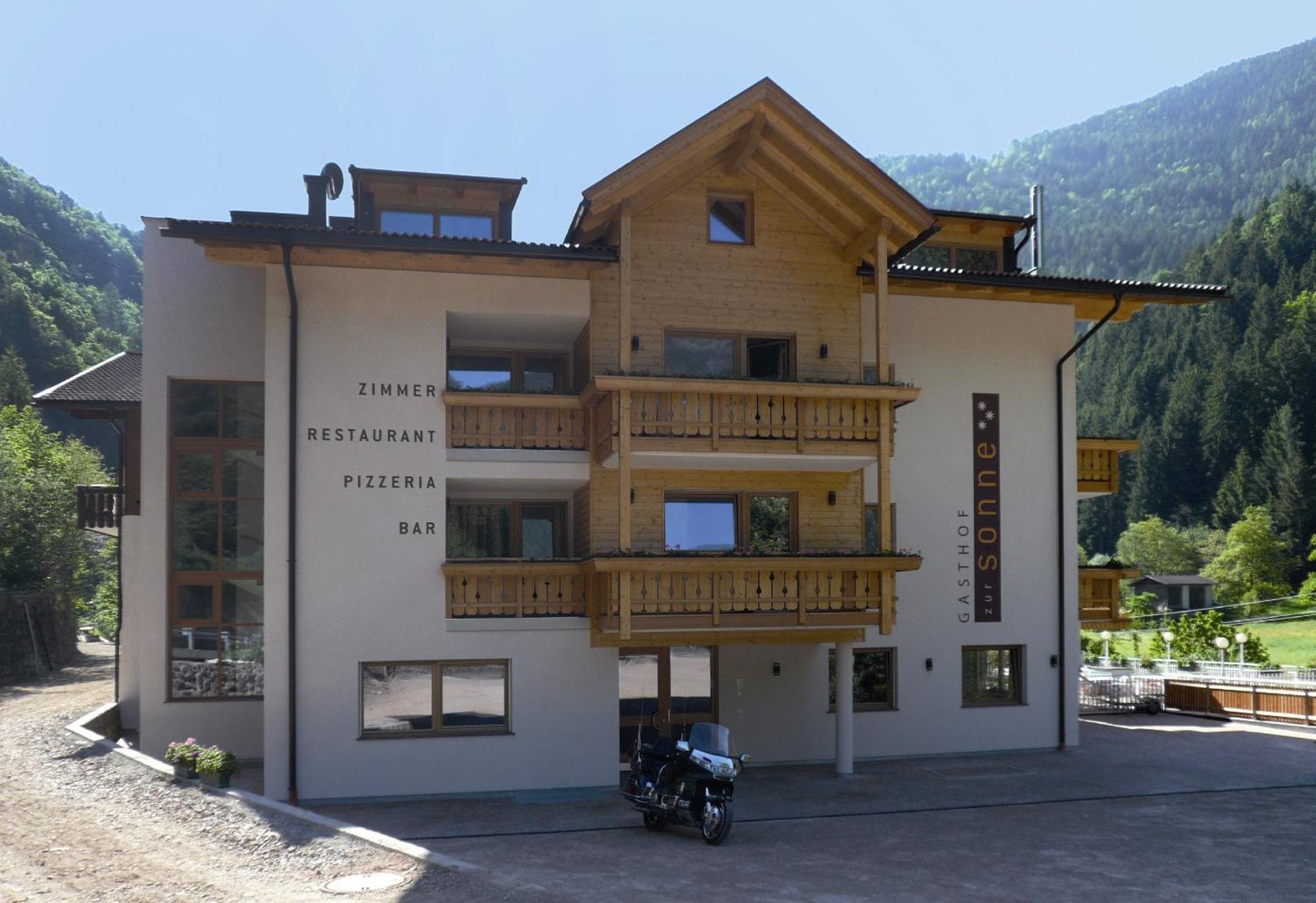 Gasthof Zur Sonne Cardano Esterno foto