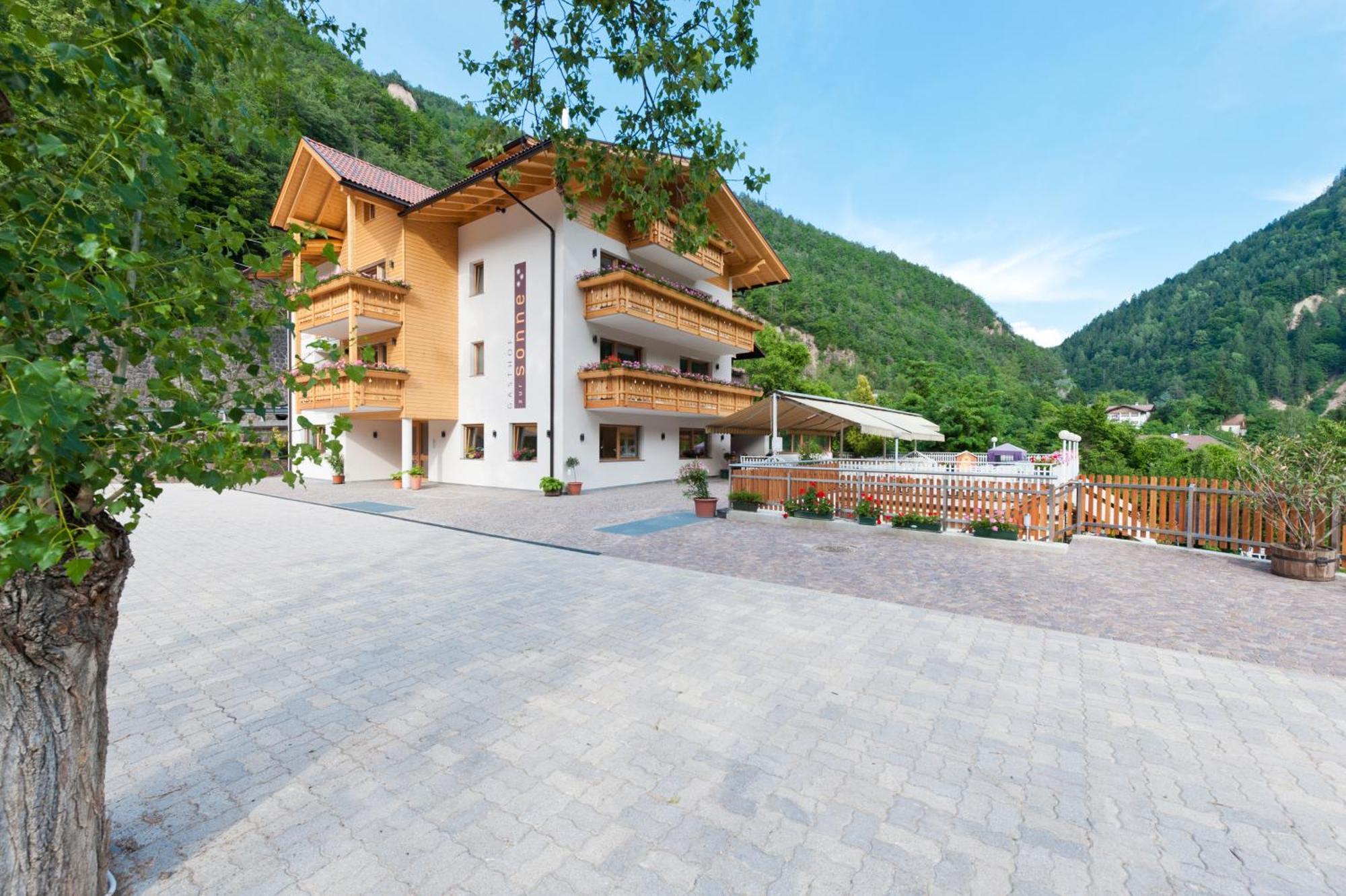 Gasthof Zur Sonne Cardano Esterno foto